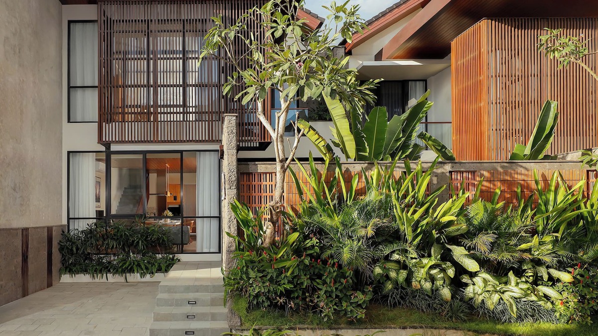Batu Bolong Villa | Villa Chanthira by Fantasia Villas