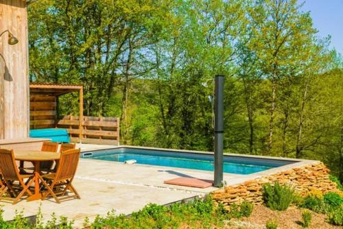 Castels Villa | Villa charmante avec piscine privée à Castels 2