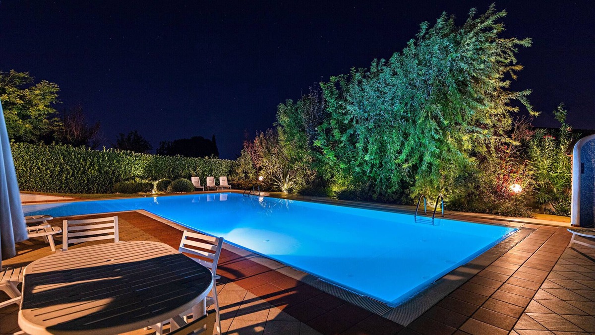 Soiano del Lago Villa | Villa Clara con piscina by Wonderful Italy