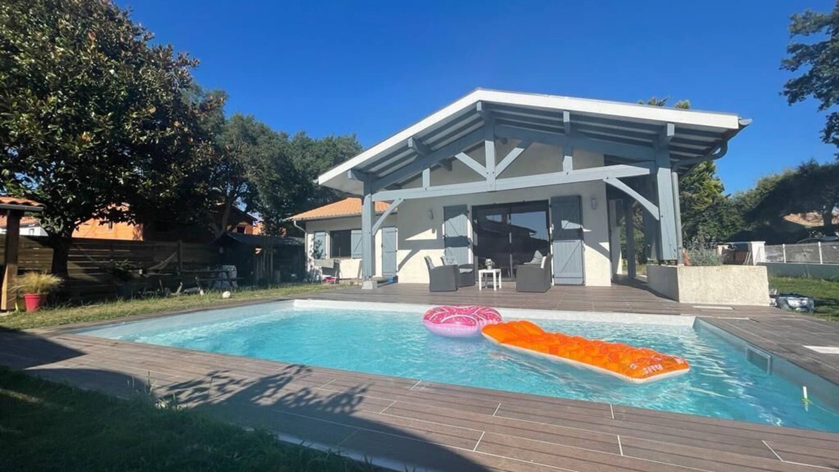 Labenne House | Villa close to the beach with swimming pool, pergola, 3 bedrooms for 6 holidaymakers.
