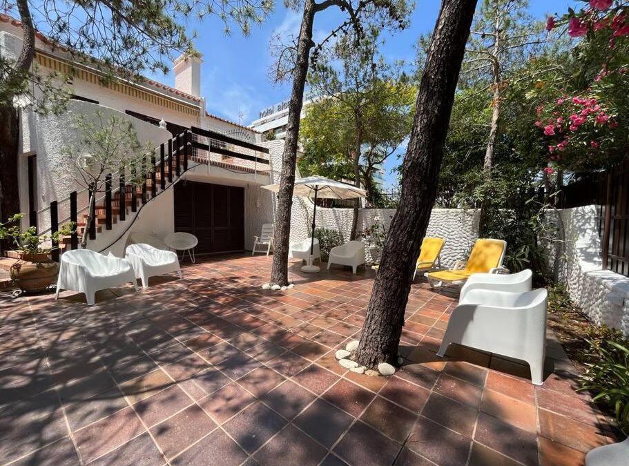 Vila Real Santo Antonio House | Villa com 5 Quartos a 5 min praia e do Centro