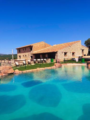 La Salzadella Villa | Villa con piscina, campo fútbol y pádel