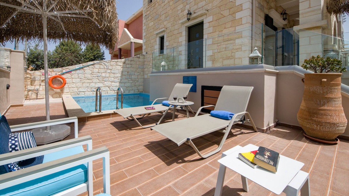 Kato Stalos Villa | Villa Constancia The Most Amazing Villas For You & Your Family