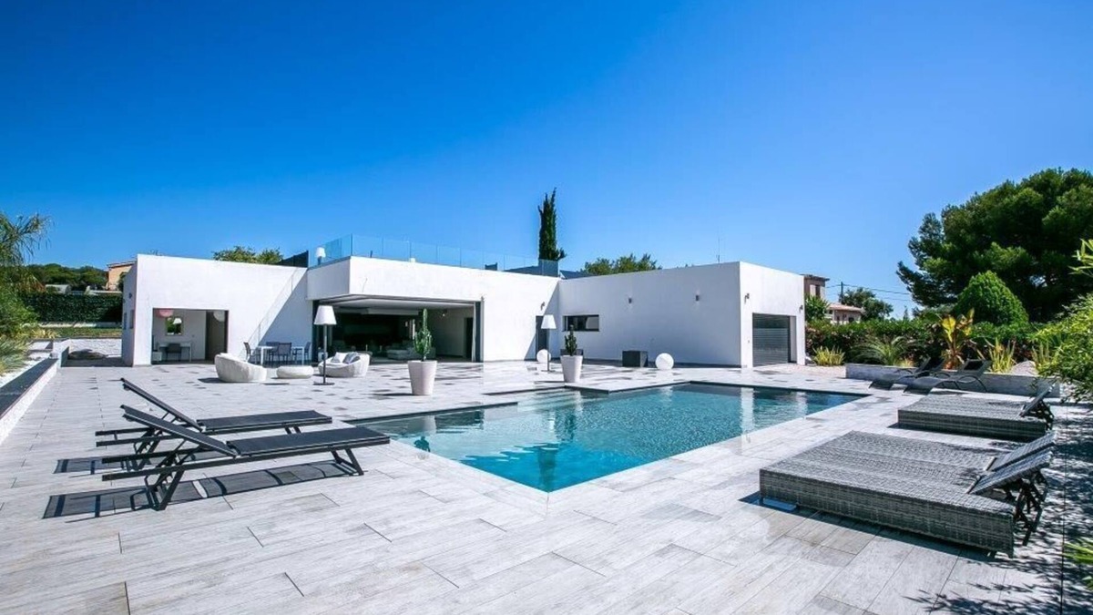 Antibes Villa | villa contemporaine luxueuse