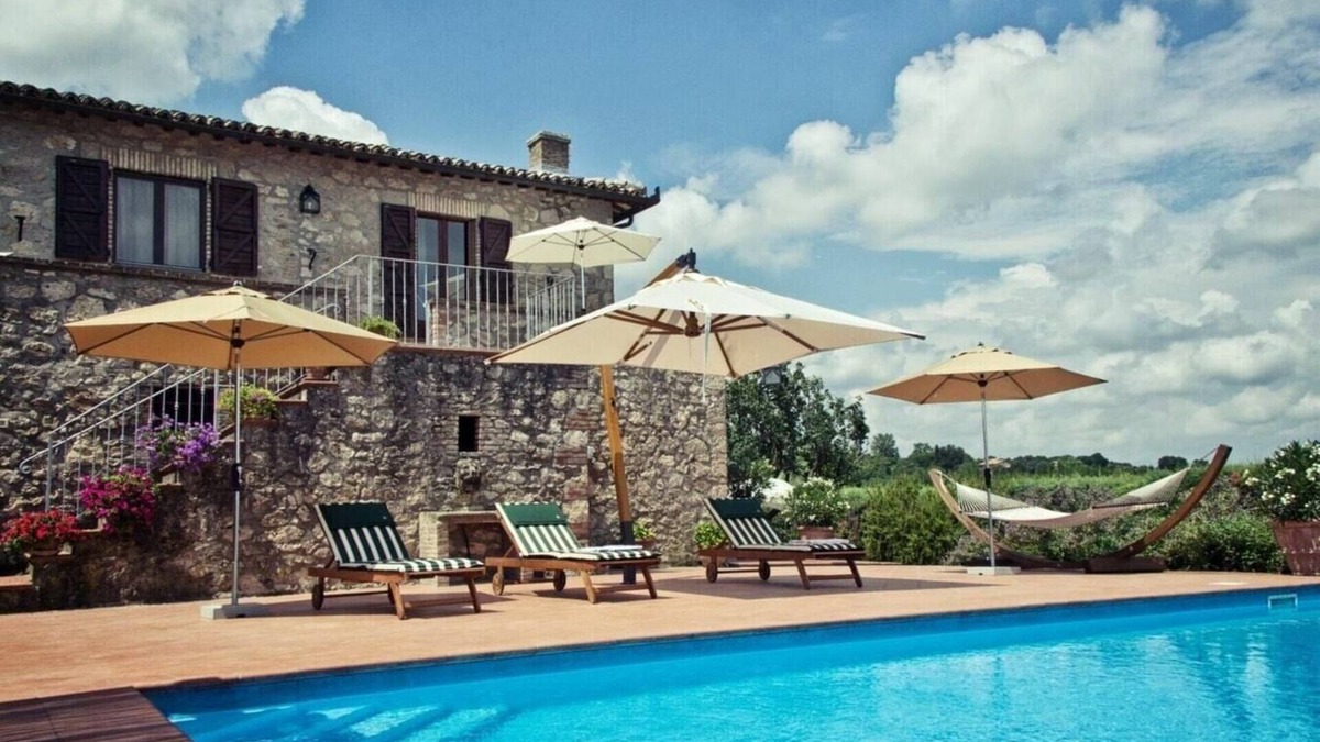 Corbara Villa | Villa Corelia - Private Umbrian villa with pool