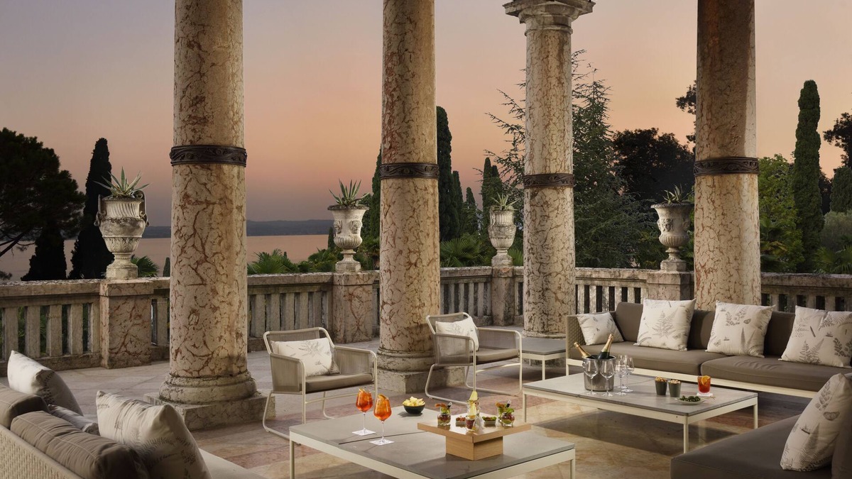 Sirmione Old Town Hotel | Villa Cortine Palace Relais Chateaux