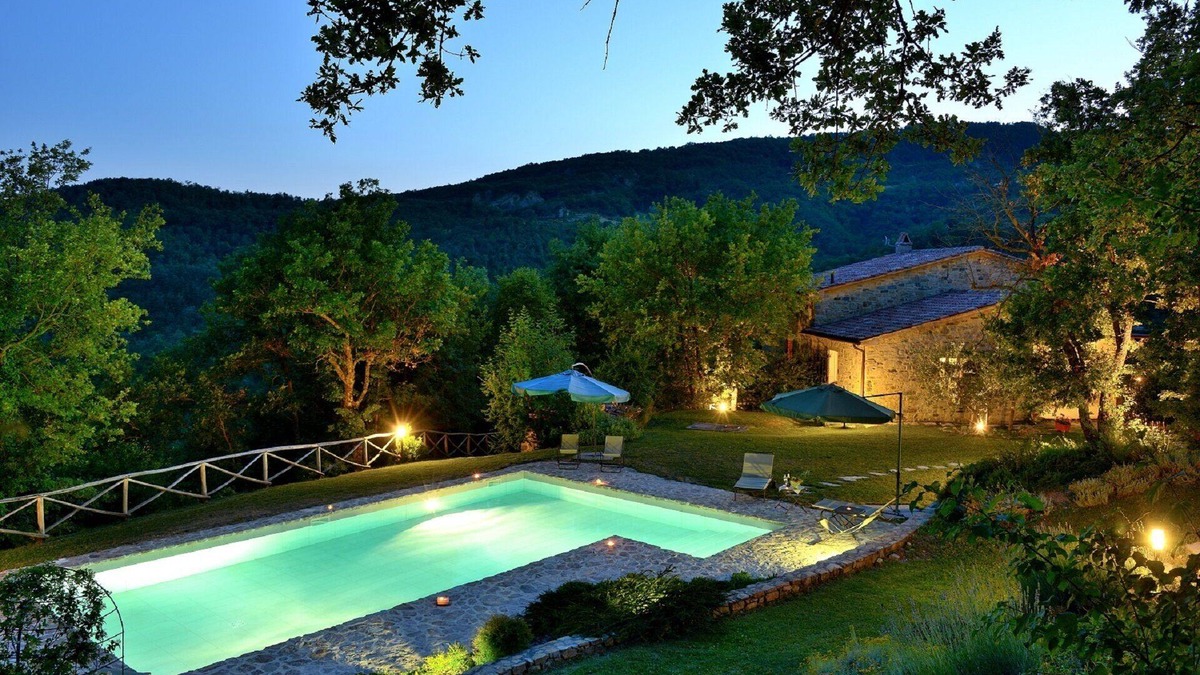 Umbertide Villa | Villa Costa Piccola with private pool "amazing holiday in green heart of Italy"