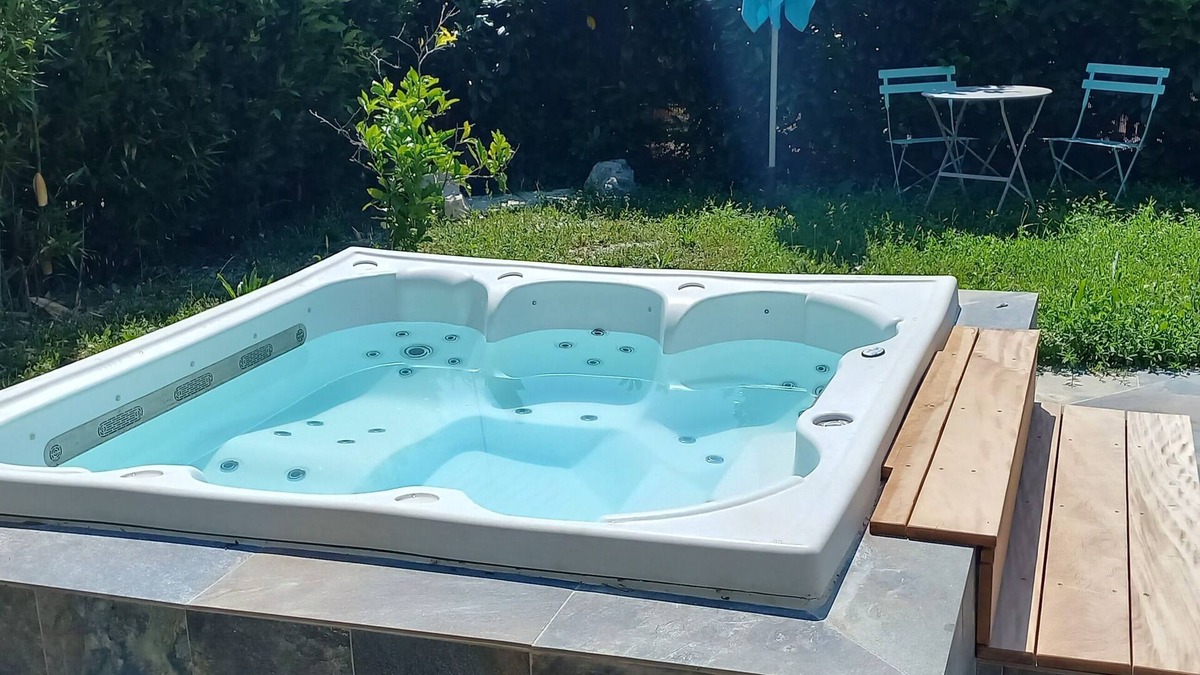 La Colle-sur-Loup Villa | Villa Côte d'Azur with Jacuzzi