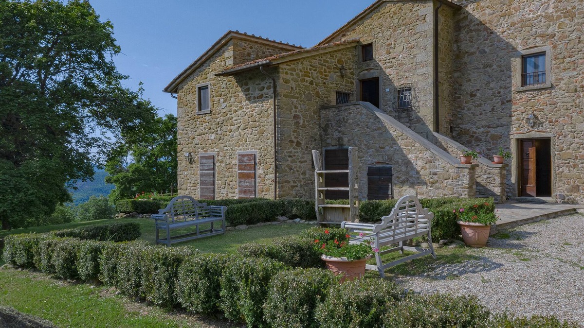 Monterchi Villa | Villa Cretole by Fantasia Villas
