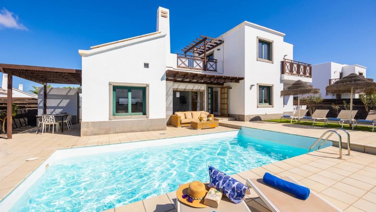 Playa Blanca Villa | Villa Dacil - Three Bedroom Villa, Sleeps 6