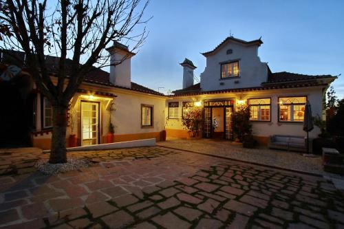 Santa Maria e Sao Miguel House | Villa das Rosas