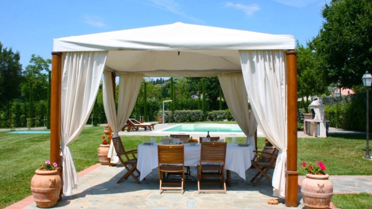 Castiglion Fiorentino Villa | Villa Del Portico. AC, Private pool. Pets allowed