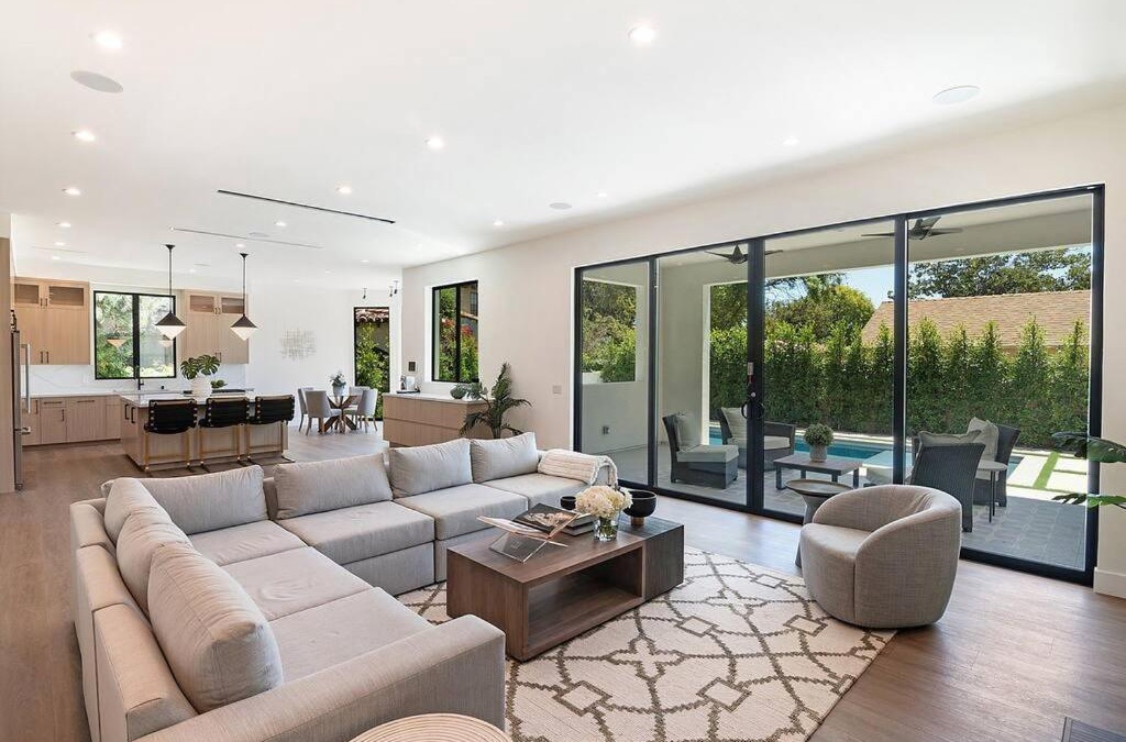 Sherman Oaks Villa | Villa De Magnolia Modern Design 5 bed Villa with a Pool
