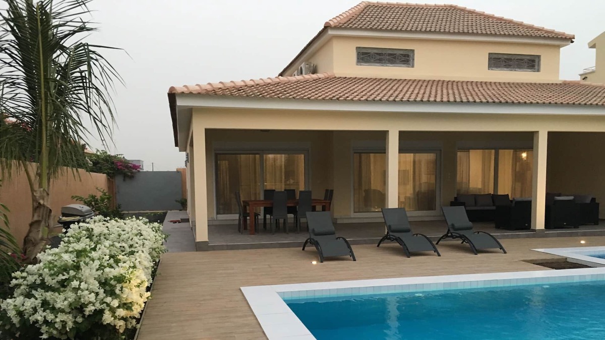 La Somone House | Villa de Prestige à 100 Mètres de L'océan