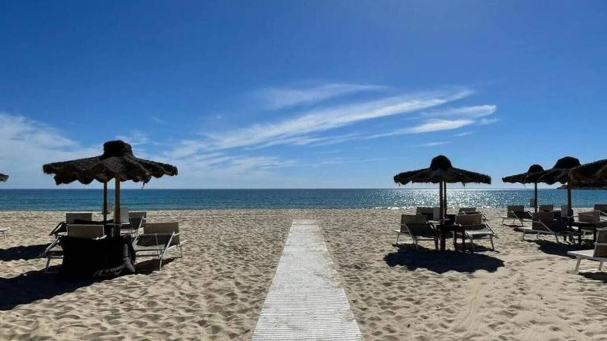 Cala Sinzias House | Villa Del Moro FREE WIFI 300mt from Sinzias' Beach