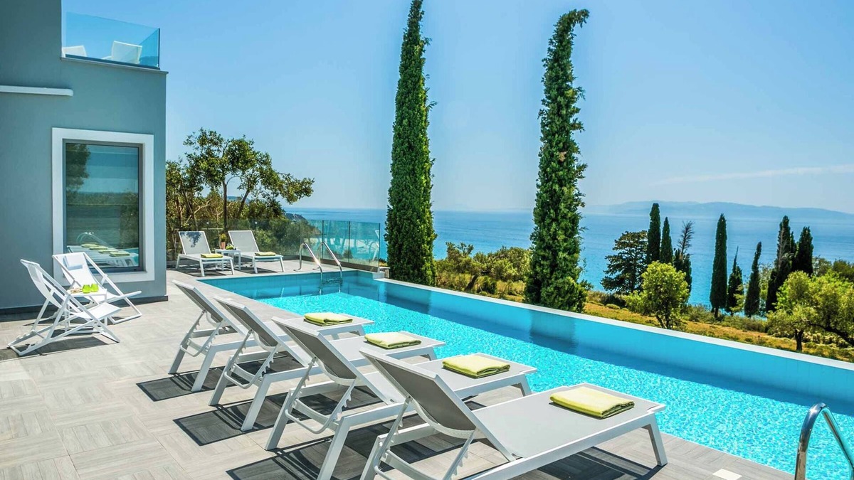 Vlachata Villa | Villa Della Luna - Three Bedroom Villa, Sleeps 6