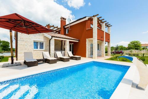 Bratulici Villa | Villa Delle Rondini in Central Istria with Whirlpool and Sauna for 8 persons