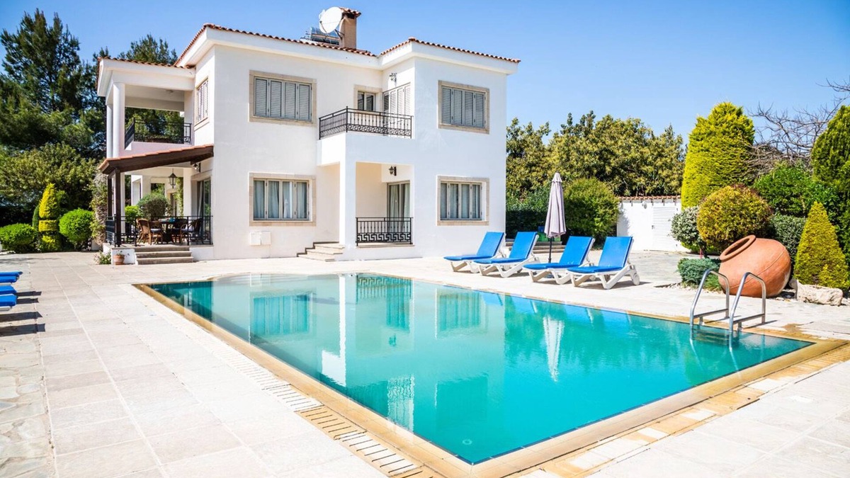 Argaka Villa | VILLA DEMETRA (4 ensuite bedrooms, Wi-Fi, stun. view, BBQ, Prv Swim. Pool)
