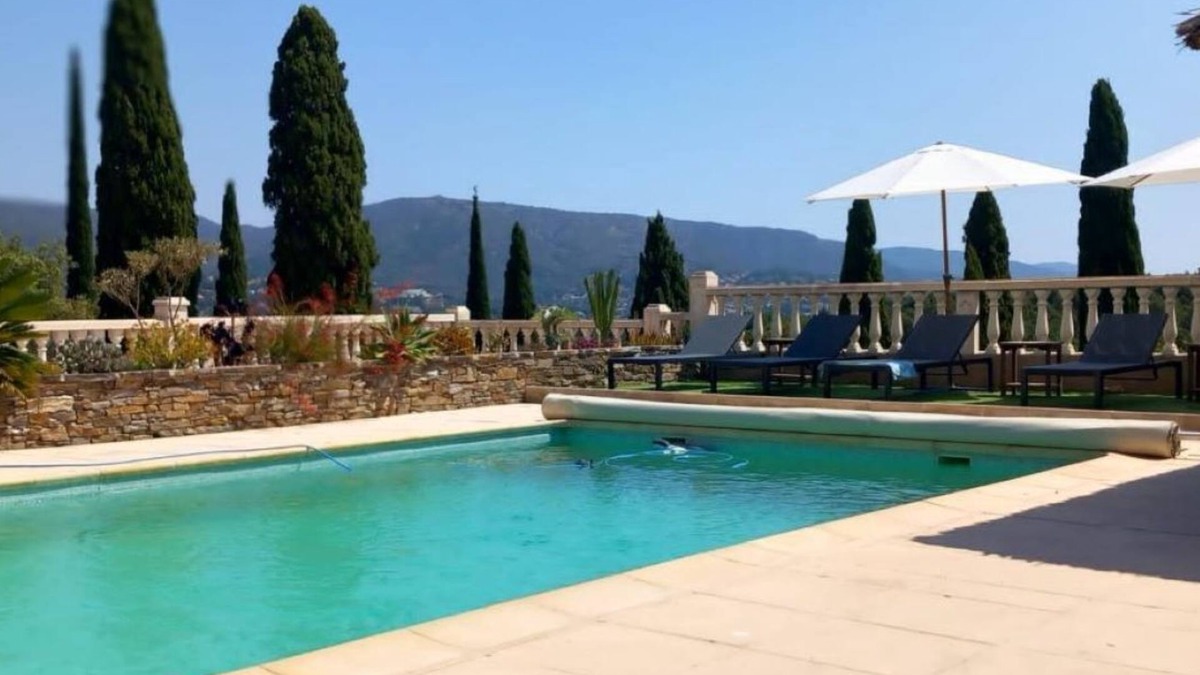Bormes-Les-Mimosas Apartment | Villa des Cyprès high comfort very well equipped in quiet Bormes les Mimosas