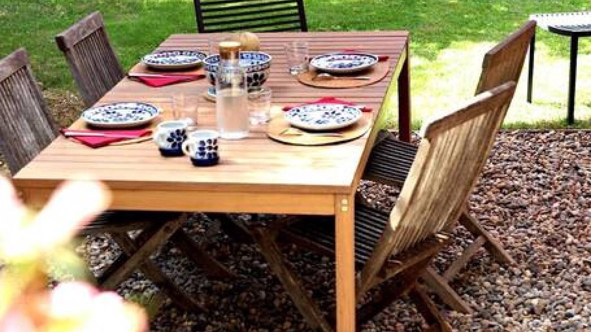 Castelnau-le-Lez Apartment | Villa des Lavandes : Beautiful village home with pool and air-conditioning