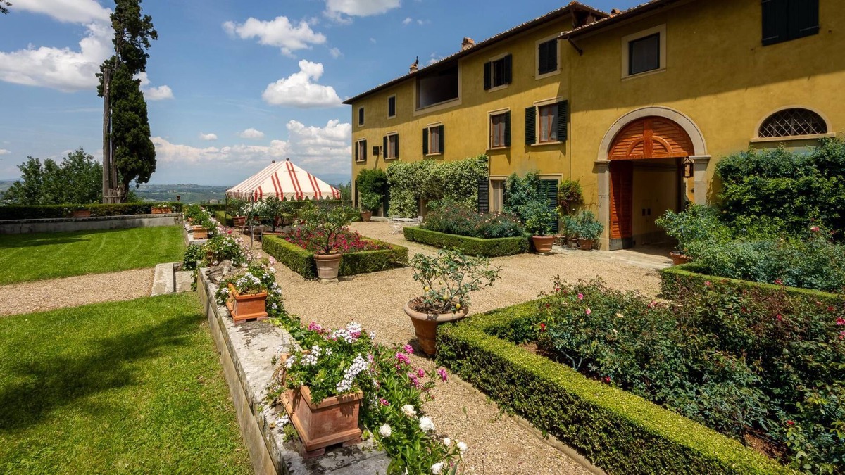 Santo Stefano A Tizzano Villa | Villa di Tizzano, Luxurious Retreat in Paradise