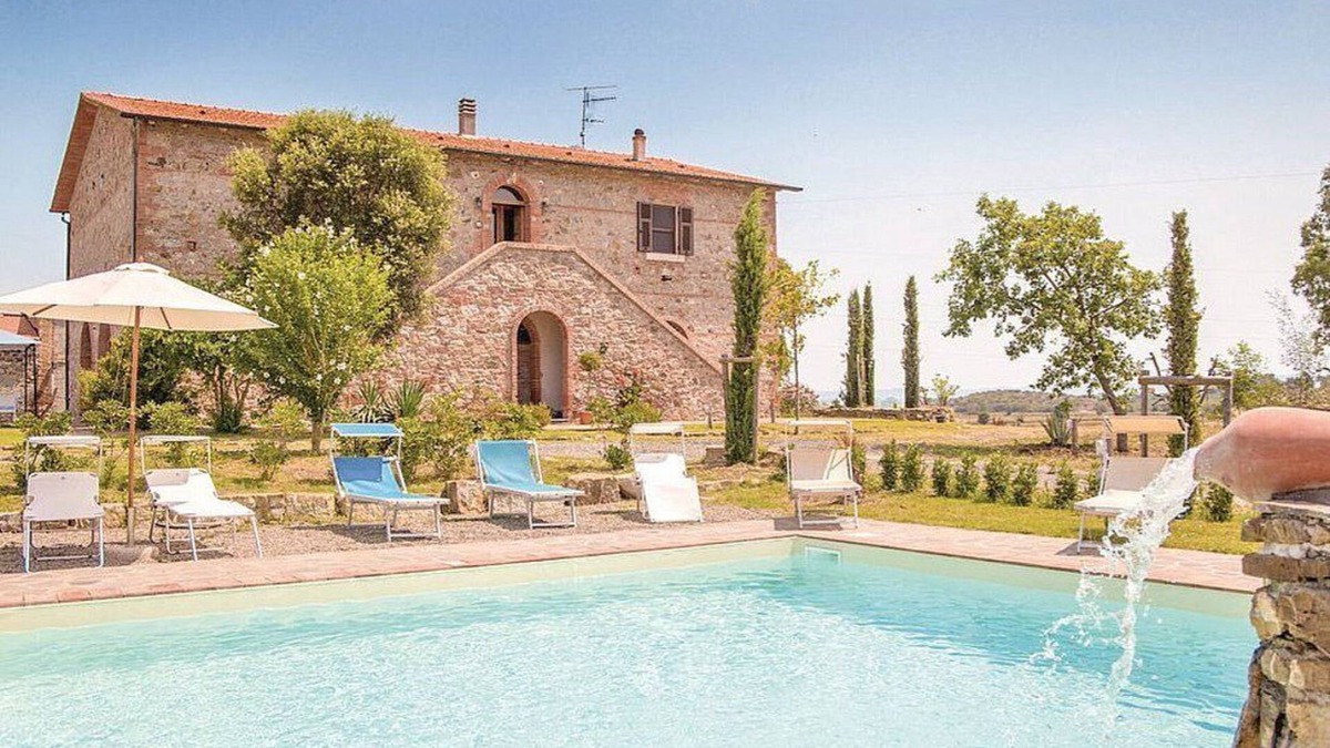 Gavorrano Villa | Villa Dicondra: A welcoming two-story villa in the characteristic style of the Tuscan countryside, with Free WI-FI.