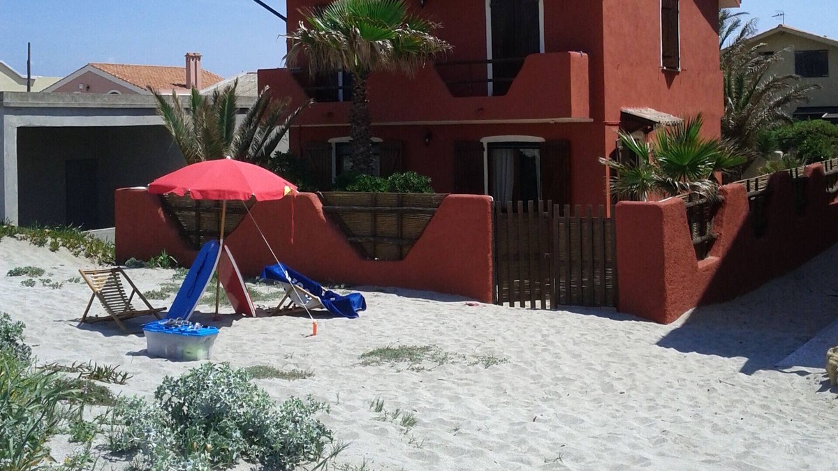 Castello Villa | Villa directly on the beach