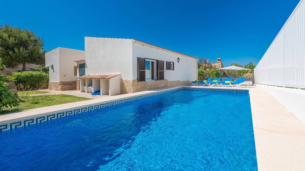 Betlem de Marina Villa | VILLA DIVINA - Villa with private pool in Betlem. Free WiFi
