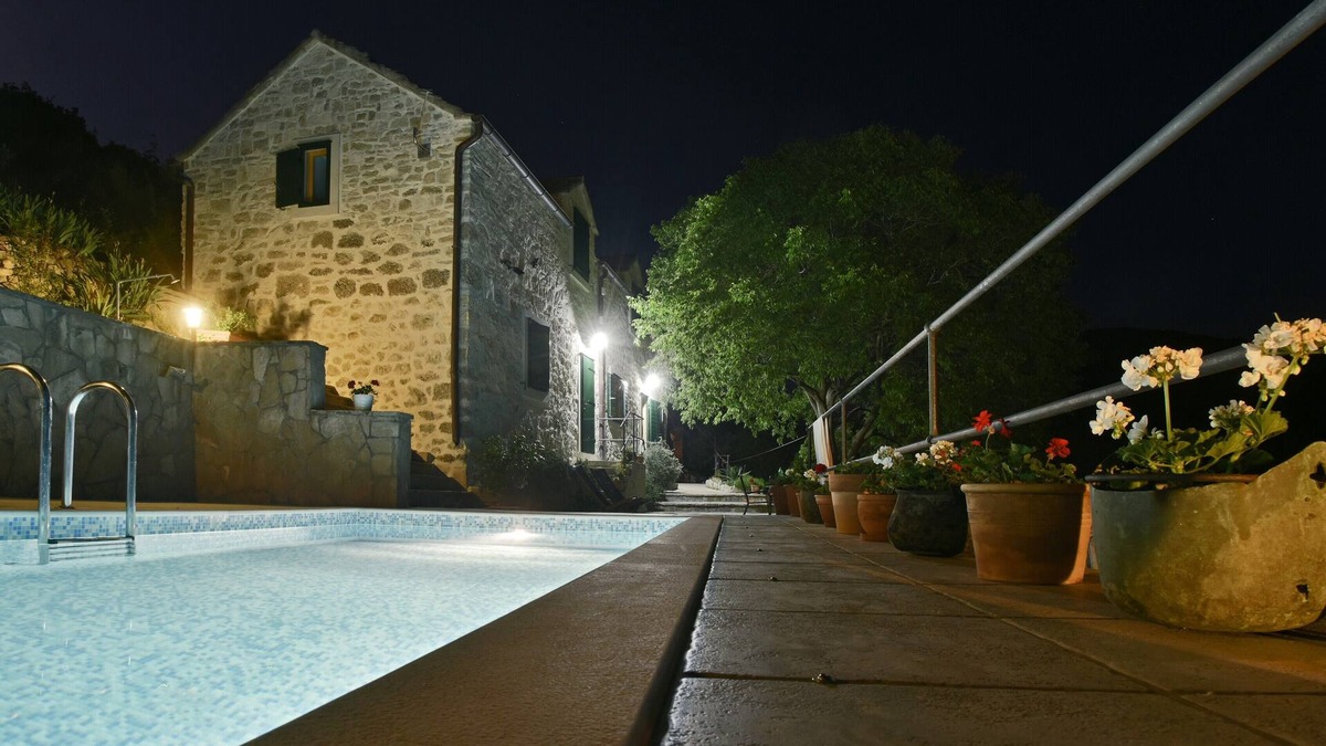 Dol Villa | Villa Dol-Three Bedroom Villa with Pool