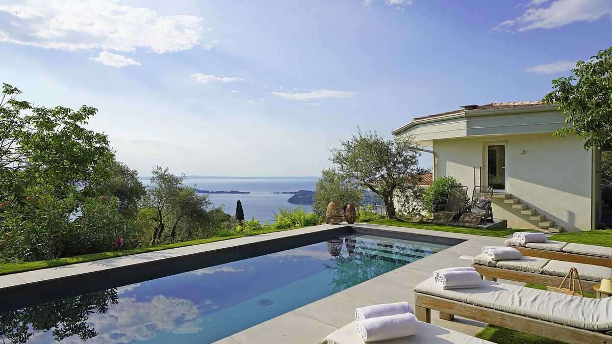 Salo Villa | Villa Dolce Bellezza