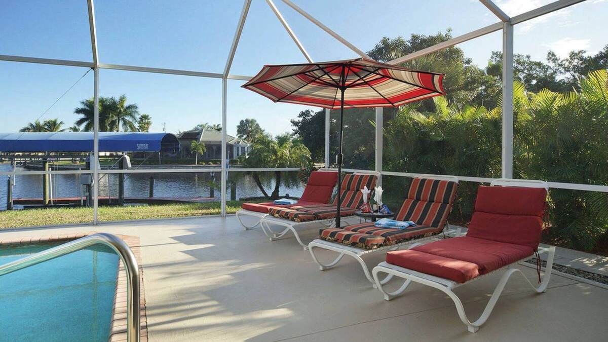 Cape Coral Villa | Villa Dolphin Bay - at a canal with beautiful water view