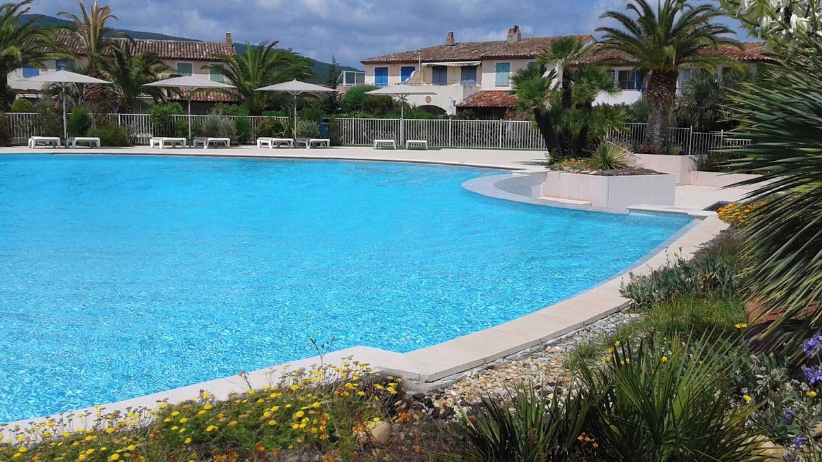 La Rouviere Villa | Villa 'Domaine Du Golf De Roquebrune' with Sea View, Wi-Fi and Air Conditioning