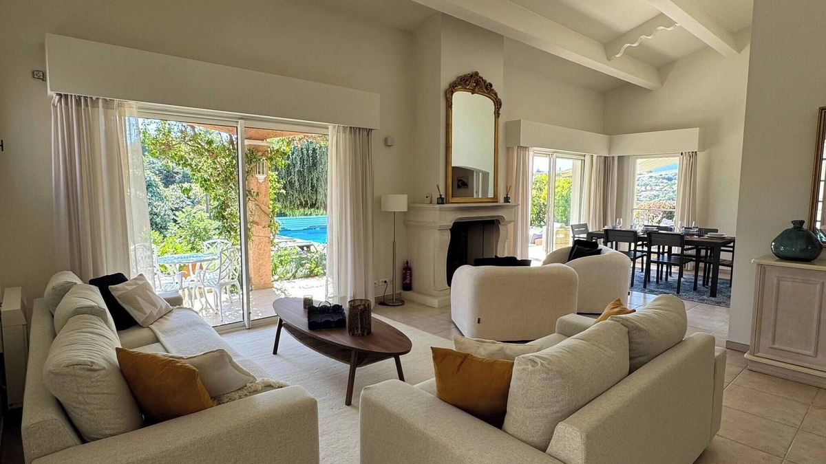Villeneuve-Loubet Villa | Villa Domaine 4 seasons Valbonne