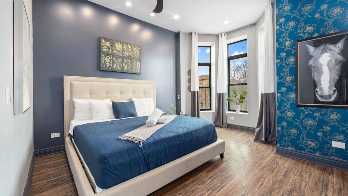 Bronzeville Bed & Breakfast | Villa Dubois Guest House Room 1