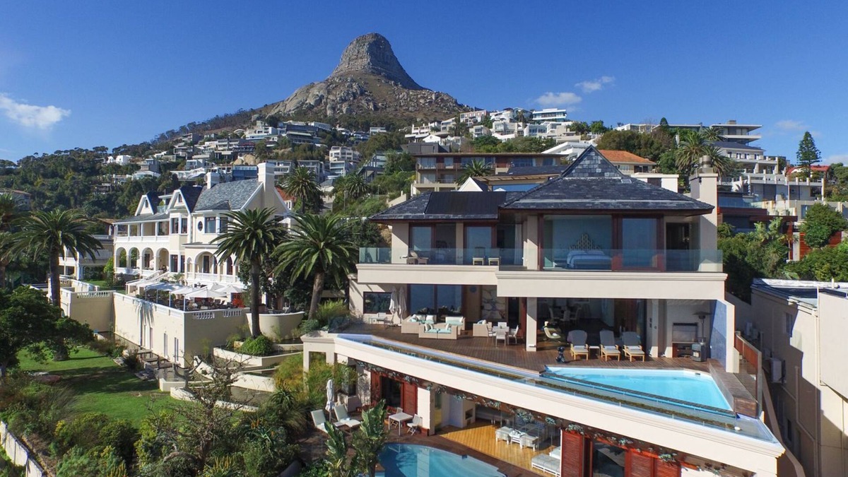 Bantry Bay Villa | Villa Een - Three Bedroom Villa, Sleeps 6
