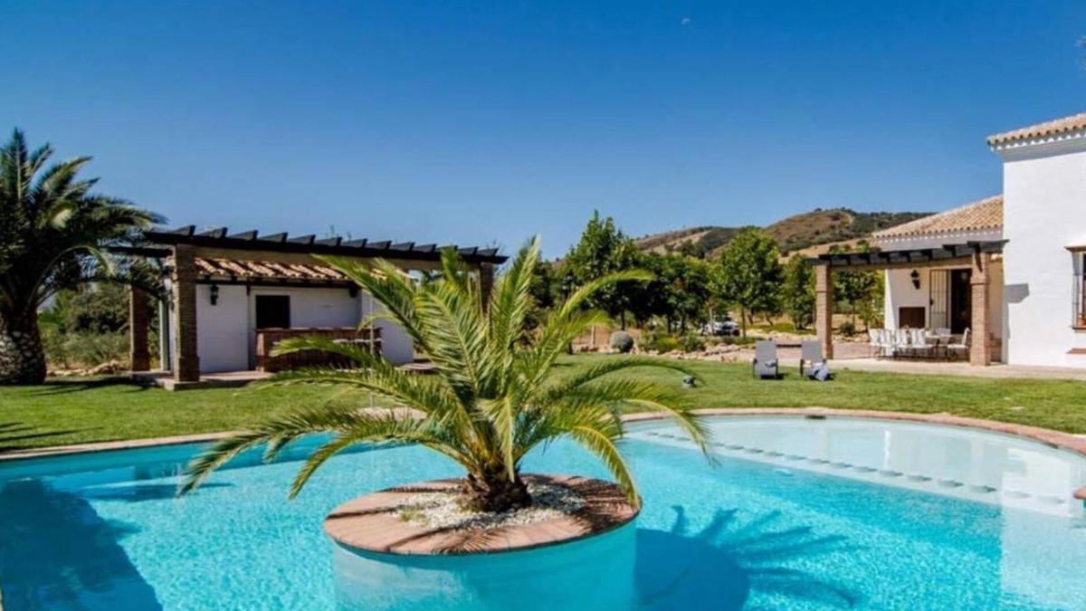 Ronda Villa | Villa 'El Arroyo Ronda' with Mountain View, Wi-Fi and Air Conditioning