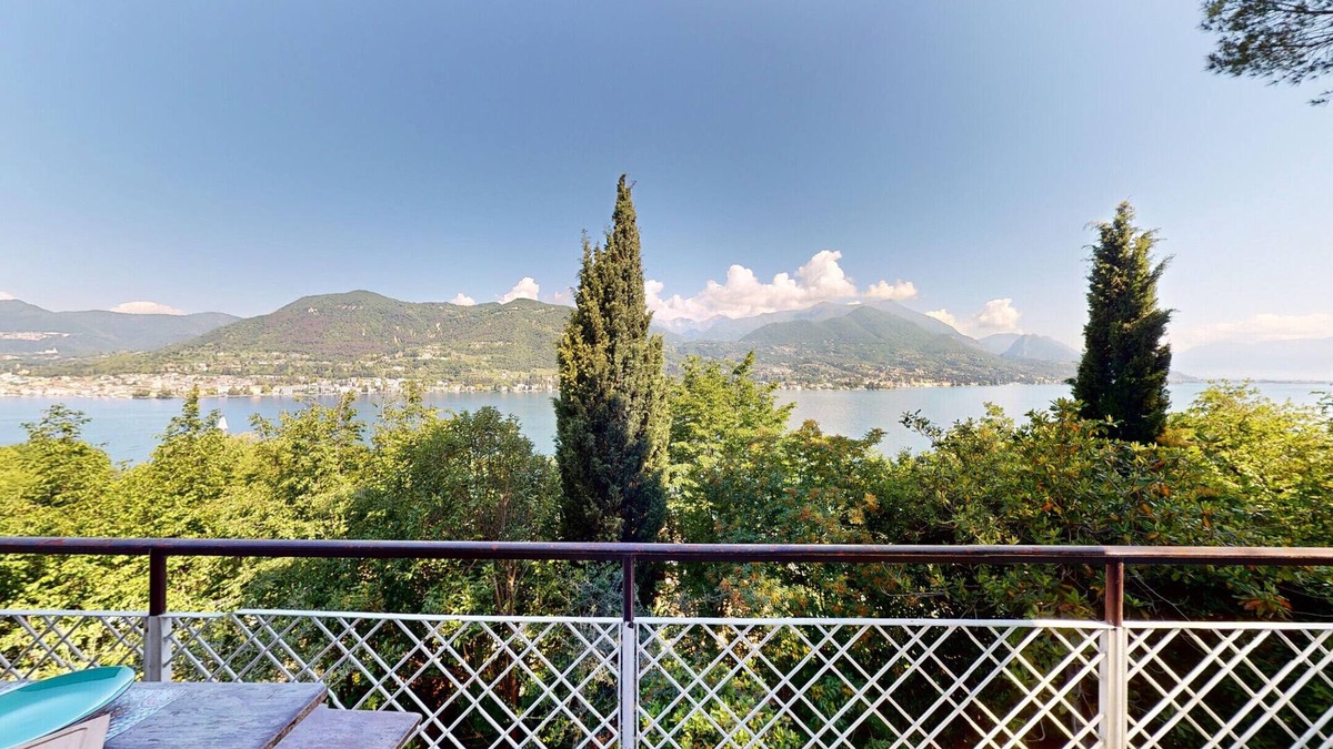 Portese Villa | Villa Elvira a San Felice By Bookinggardalake