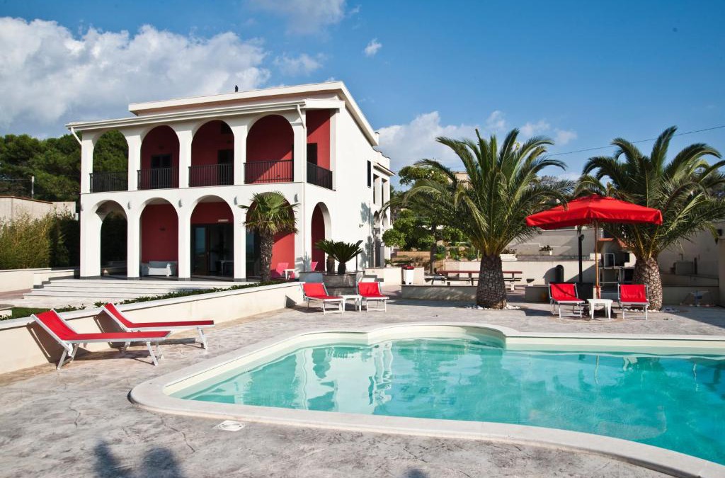 Camastra Villa | Villa Elena