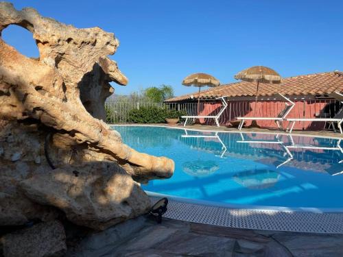 Tanaunella Villa | villa elena piscina privata