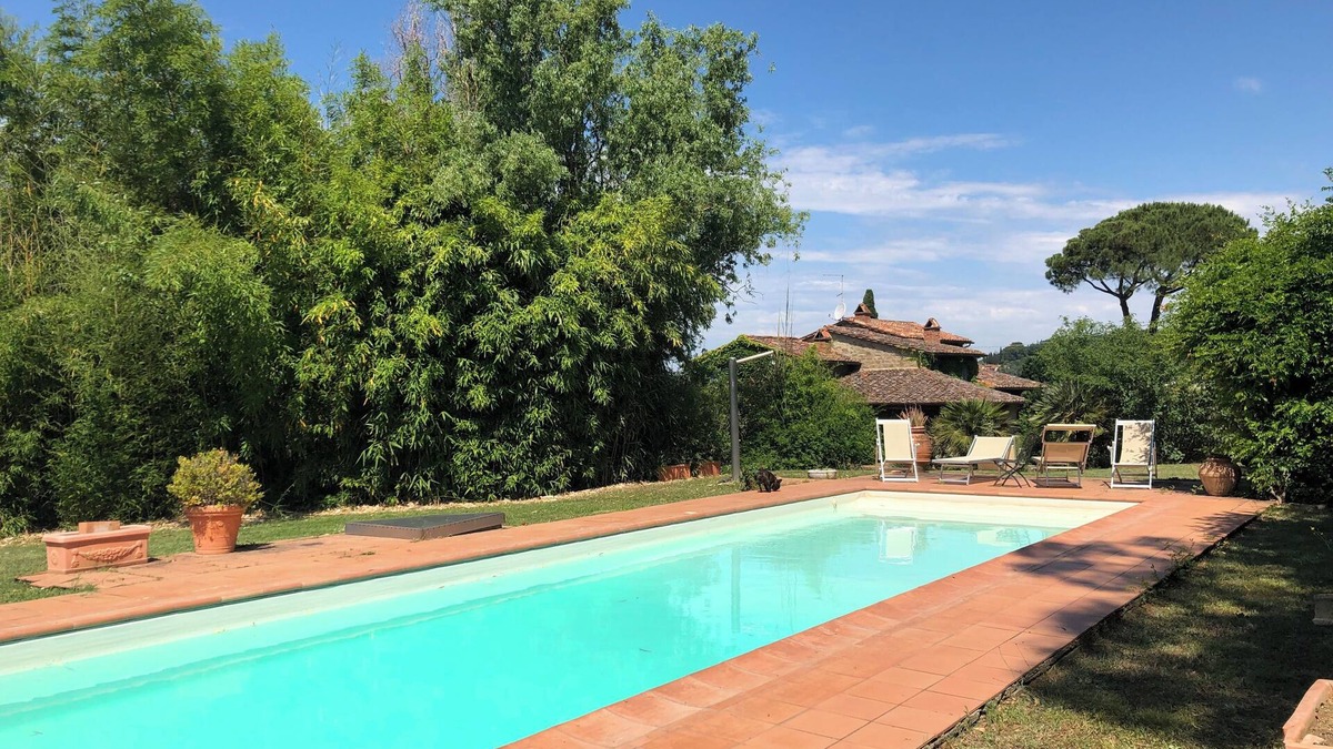 Le Piazze Villa | Villa Elena Tuscany - Pool and garden Arezzo - IHH