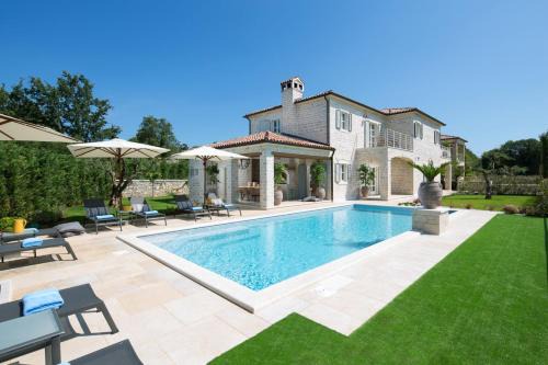 Korenici Villa | Villa Elena u Ladicima for 8 people with private pool & sports complex in Central Istria