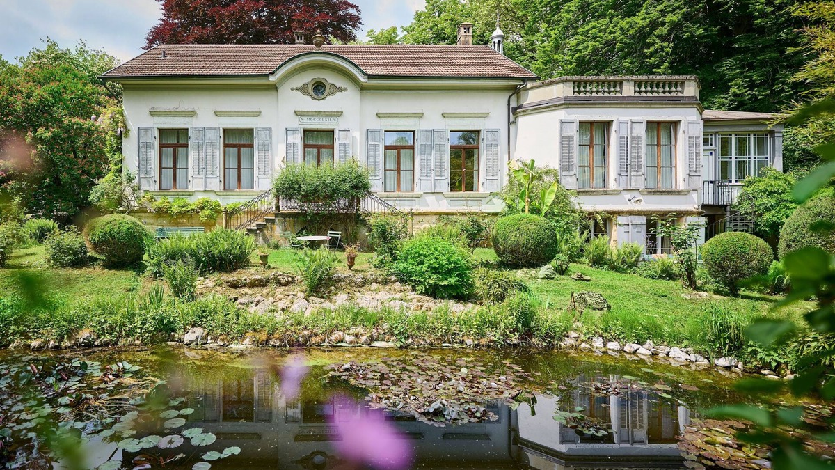 Biel House | Villa Elfenau - Foundation Holidays in a listed building