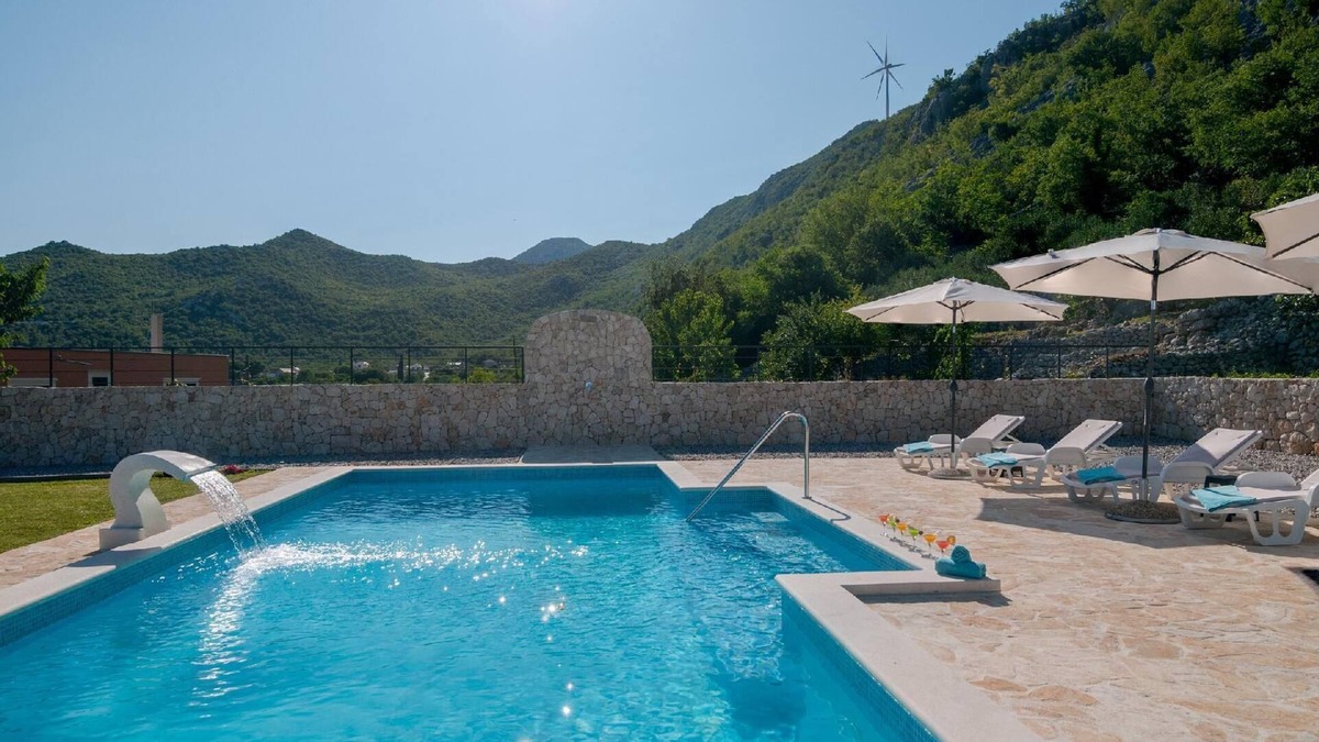 Seoca House | Villa Elin with big, private pool in Seoca