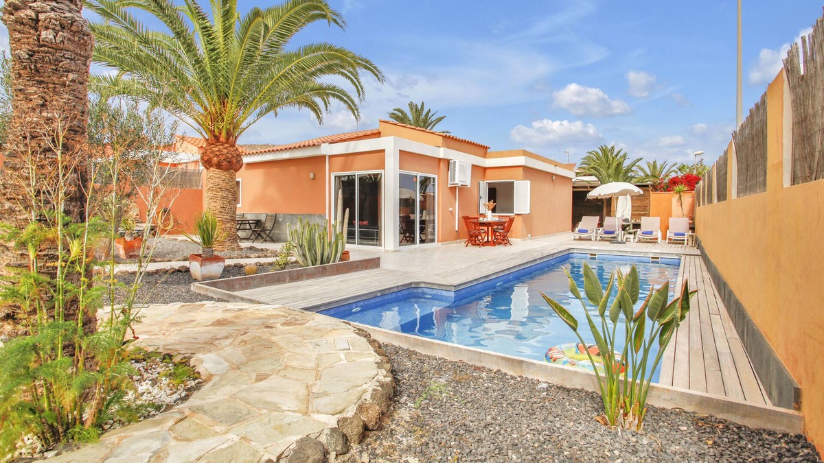 Parque Holandes Villa | Villa Elisa with pool two bedrooms for 4 persons