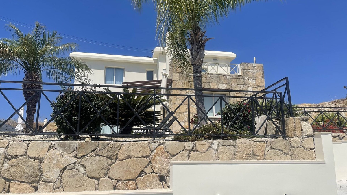 Kouklia Villa | Villa Elysium Contemporary 3 Bedroom 3 Bathroom Villa & Pool in Kouklia Village