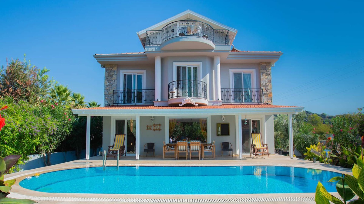 Dalyan City Center Villa | Villa Ercan - 5 bedrooms with private Pool In mature gardens in the centre.