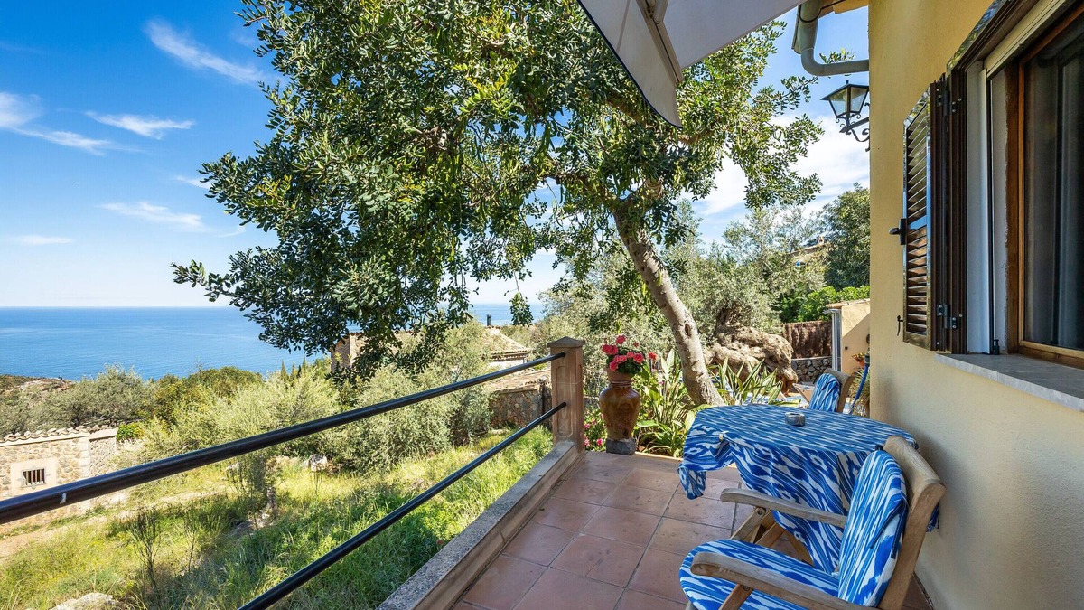 Deia Villa | Villa "Es Porcho" with Private Garden & Wi-Fi