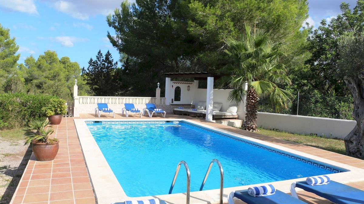 Sant Antoni de Portmany Villa | Villa Susan Ibiza - 3 Bedrooms | Private Pool | Spacious Grounds | Wifi + A/C