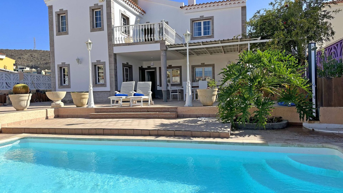 Arguineguin Villa | Villa Esmeralda close to the beach
