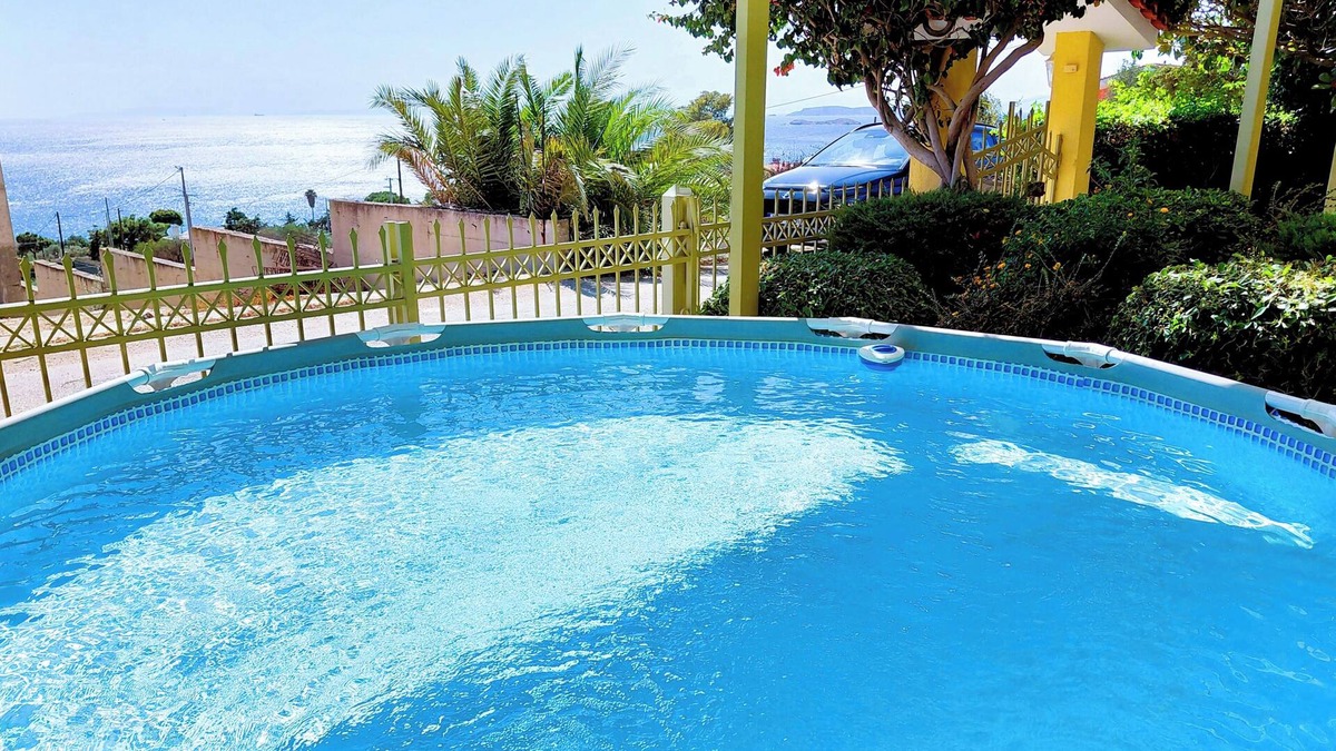 Kropia House | Villa "Eva" - Entire Beachfront Holiday Home - Private Pool & Garden - 4S